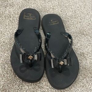 Kate Spade Bow Flip Flops. sz 8